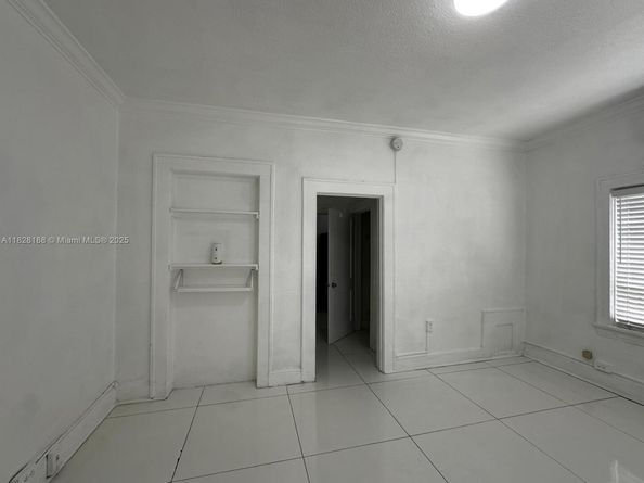 126 Mendoza Ave 1, Coral Gables FL 33134