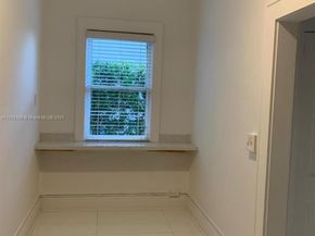126 Mendoza Ave 1, Coral Gables FL 33134