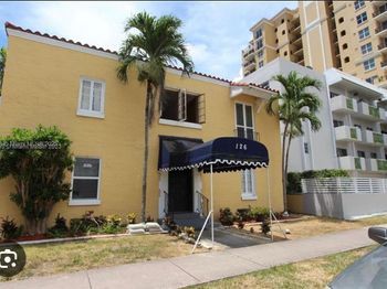 126 Mendoza Ave
