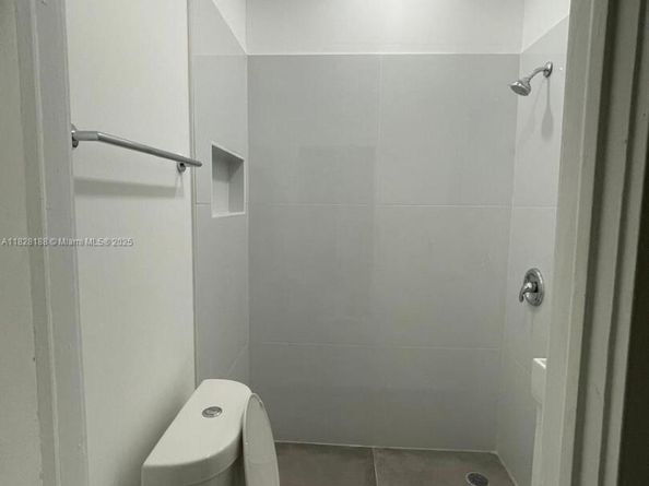126 Mendoza Ave 1, Coral Gables FL 33134