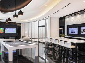 851 NE 1st Ave 806, Miami FL 33132
