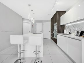851 NE 1st Ave 806, Miami FL 33132