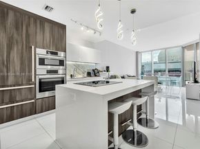 851 NE 1st Ave 806, Miami FL 33132