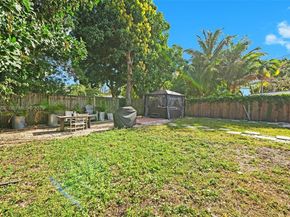 2410 Jackson St, Hollywood FL 33020
