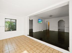 2410 Jackson St, Hollywood FL 33020