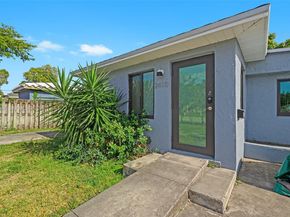 2410 Jackson St, Hollywood FL 33020