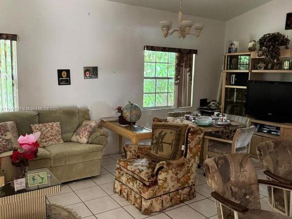 188 Gulfstream Cir, Royal Palm Beach FL 33411