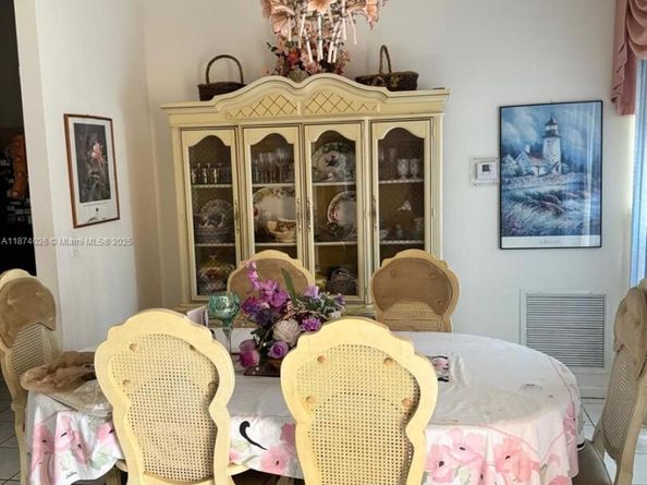 188 Gulfstream Cir, Royal Palm Beach FL 33411