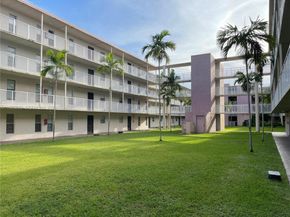 2800 NW 56th Ave B207, Lauderhill FL 33313