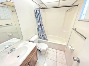 2800 NW 56th Ave B207, Lauderhill FL 33313