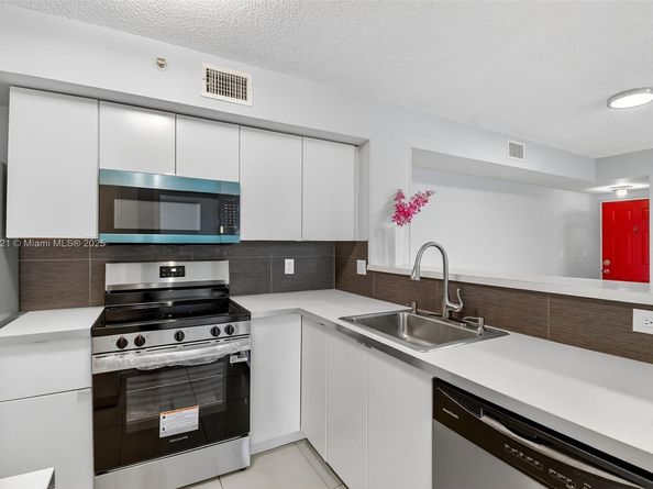 2123 Renaissance Blvd 104, Miramar FL 33025