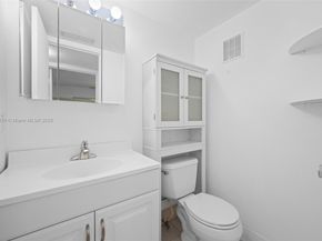 45 Islewood B 45, Deerfield Beach FL 33442