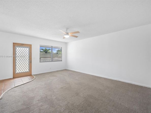 45 Islewood B 45, Deerfield Beach FL 33442