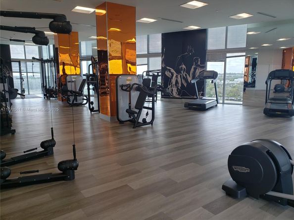 2000 Metropica Way 1607, Sunrise FL 33323