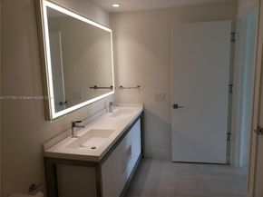 2000 Metropica Way 1607, Sunrise FL 33323