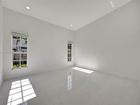 6841 SW 71st Ave, Miami FL 33143