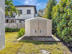 6841 SW 71st Ave, Miami FL 33143