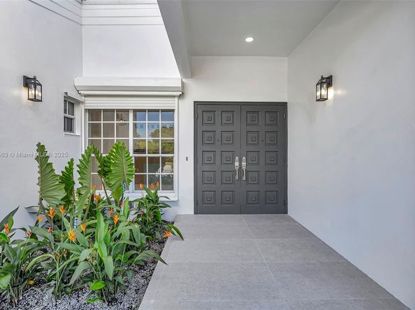 6841 SW 71st Ave, Miami FL 33143