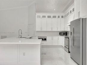 6841 SW 71st Ave, Miami FL 33143