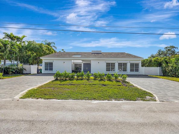 6841 SW 71st Ave, Miami FL 33143