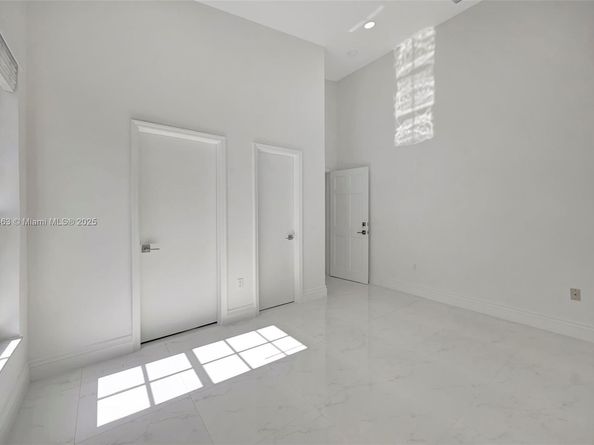 6841 SW 71st Ave, Miami FL 33143