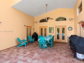 14481 SW 20th St, Davie FL 33325