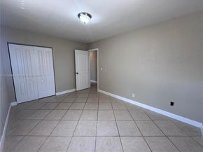 7491 Fillmore St, Hollywood FL 33024