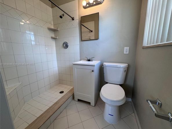 7491 Fillmore St, Hollywood FL 33024