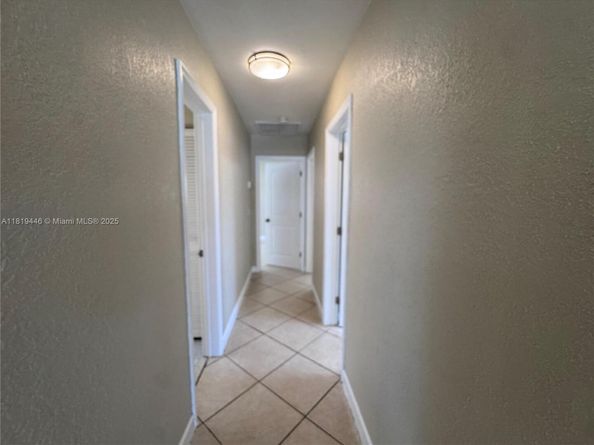 7491 Fillmore St, Hollywood FL 33024