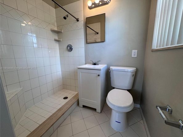 7491 Fillmore St, Hollywood FL 33024
