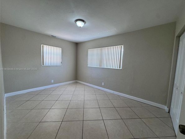 7491 Fillmore St, Hollywood FL 33024