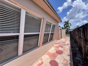 7491 Fillmore St, Hollywood FL 33024
