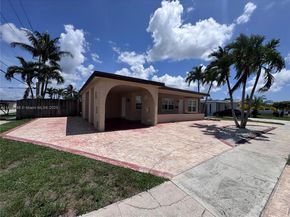 7491 Fillmore St, Hollywood FL 33024