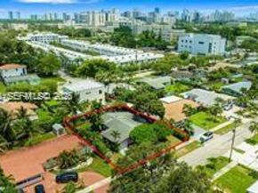 21321 NE 25th Ct, Miami FL 33180