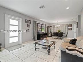 21321 NE 25th Ct, Miami FL 33180