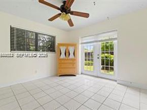 21321 NE 25th Ct, Miami FL 33180