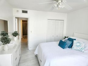 4330 Hillcrest Dr 414, Hollywood FL 33021