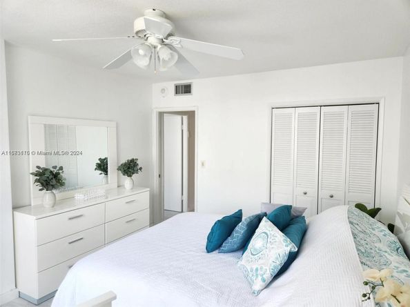 4330 Hillcrest Dr 414, Hollywood FL 33021