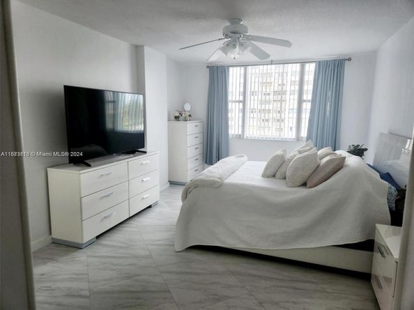 4330 Hillcrest Dr 414, Hollywood FL 33021