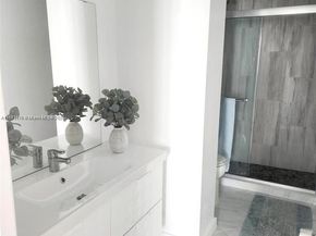 4330 Hillcrest Dr 414, Hollywood FL 33021