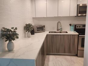 4330 Hillcrest Dr 414, Hollywood FL 33021