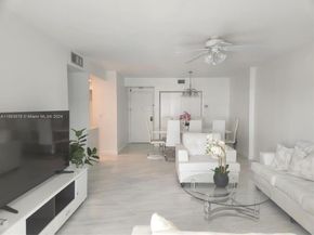4330 Hillcrest Dr 414, Hollywood FL 33021
