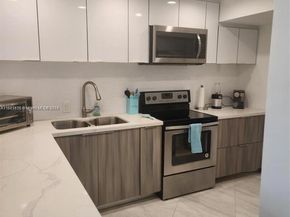 4330 Hillcrest Dr 414, Hollywood FL 33021