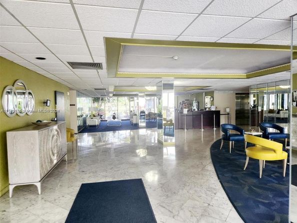 4330 Hillcrest Dr 414, Hollywood FL 33021