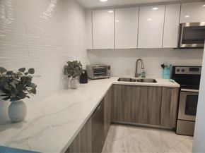 4330 Hillcrest Dr 414, Hollywood FL 33021
