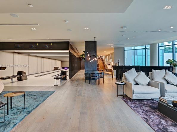 650 NE 32nd St 3508, Miami FL 33137