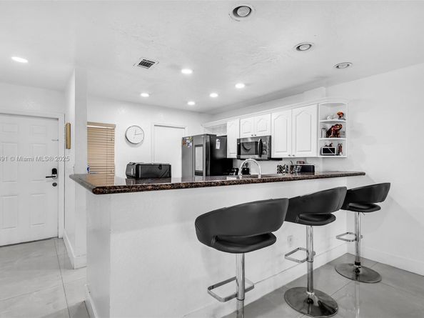 6306 Moseley St 1, Hollywood FL 33024