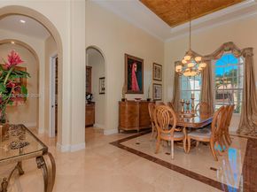 610 W Enclave Cir W, Pembroke Pines FL 33027