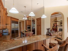 610 W Enclave Cir W, Pembroke Pines FL 33027