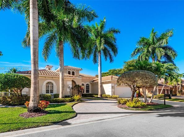 610 W Enclave Cir W, Pembroke Pines FL 33027